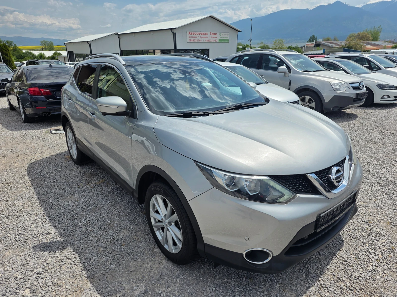 Nissan Qashqai 1.5dci панорама/360камера, снимка 3 - Автомобили и джипове - 54430772
