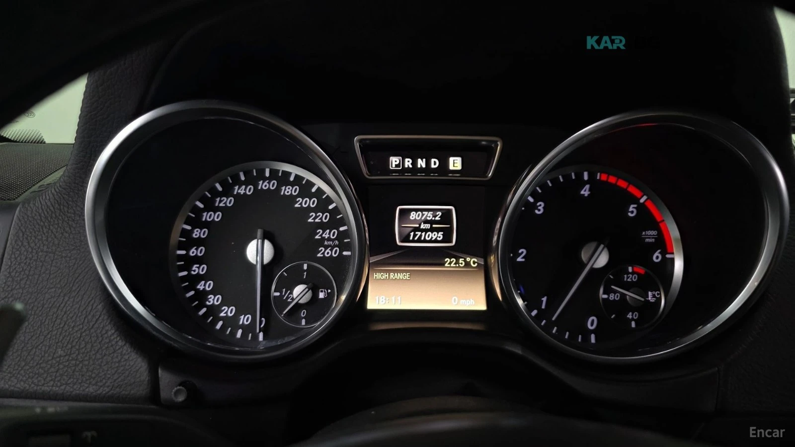 Mercedes-Benz G 350 * BlueTec* ПОДГРЕВ* ОБДУХВАНЕ* ШИБИДАХ* КОЖА* КАМЕ, снимка 8 - Автомобили и джипове - 54914075