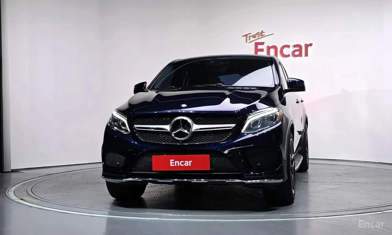 Mercedes-Benz GLE 350 * ТЕЛЕВИЗОРИ * 360 КАМЕРА * ПАНОРАМА * АВТОКРЕДИТ, снимка 3 - Автомобили и джипове - 55991451