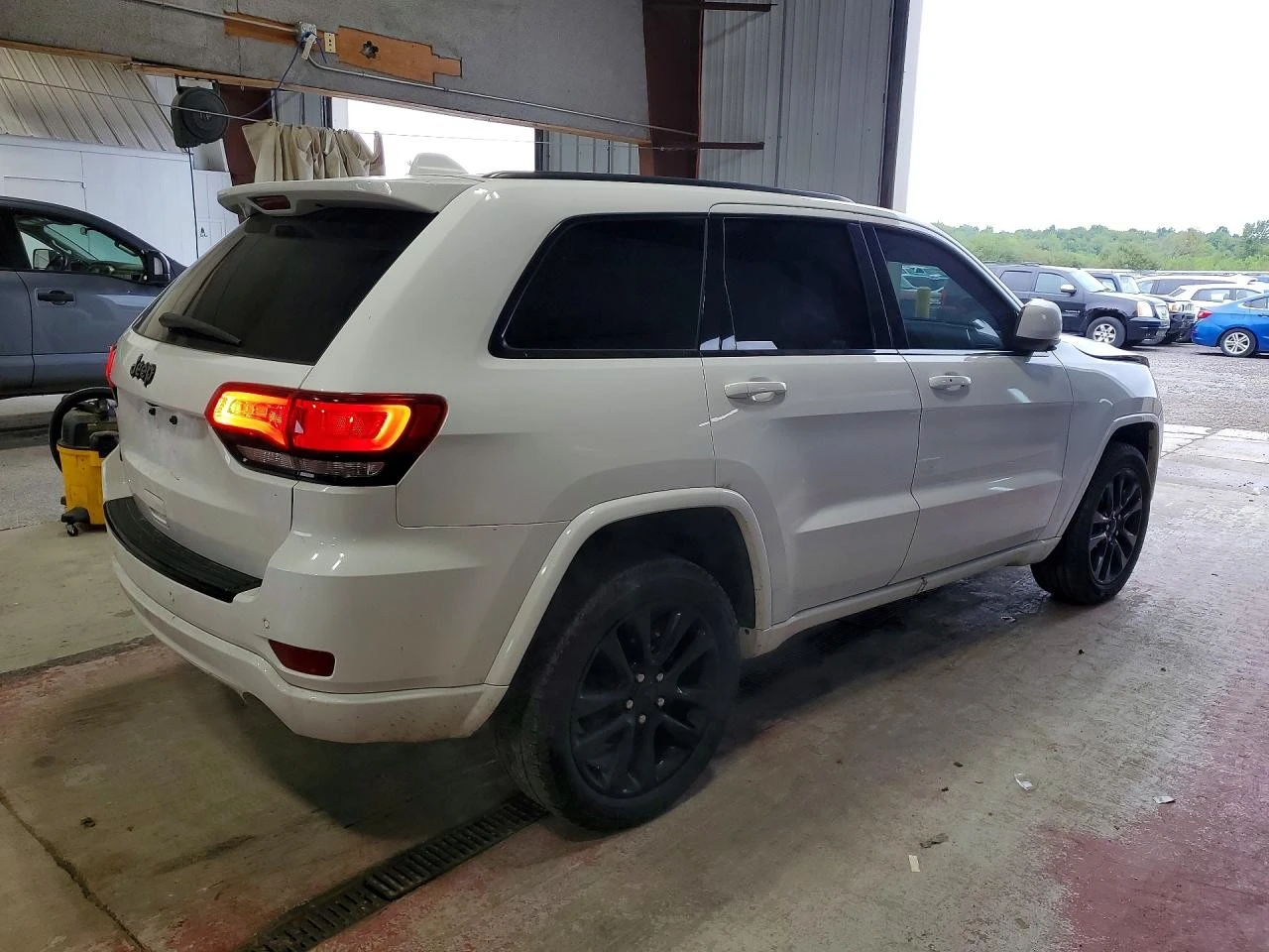 Jeep Grand cherokee LAREDO | Mobile.bg � ����������� 6