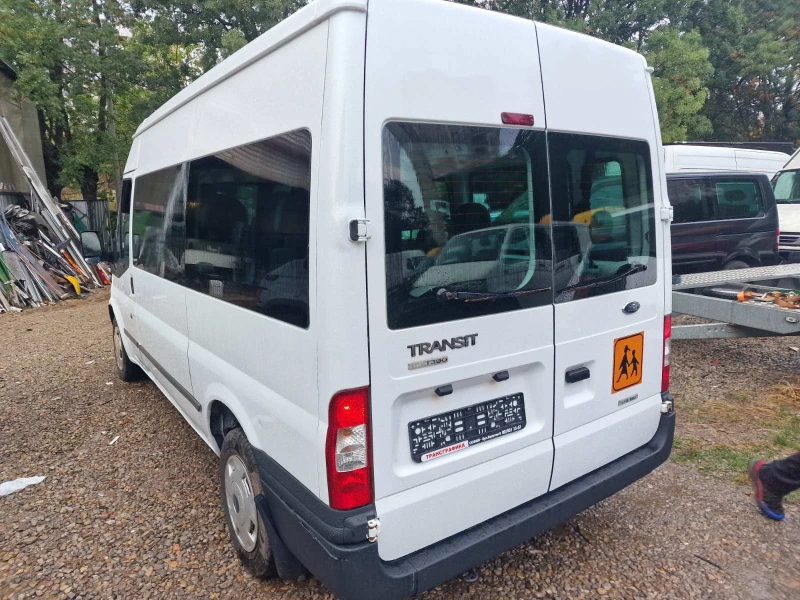 Ford Transit 2.2TDCi, снимка 2 - Бусове и автобуси - 47077794