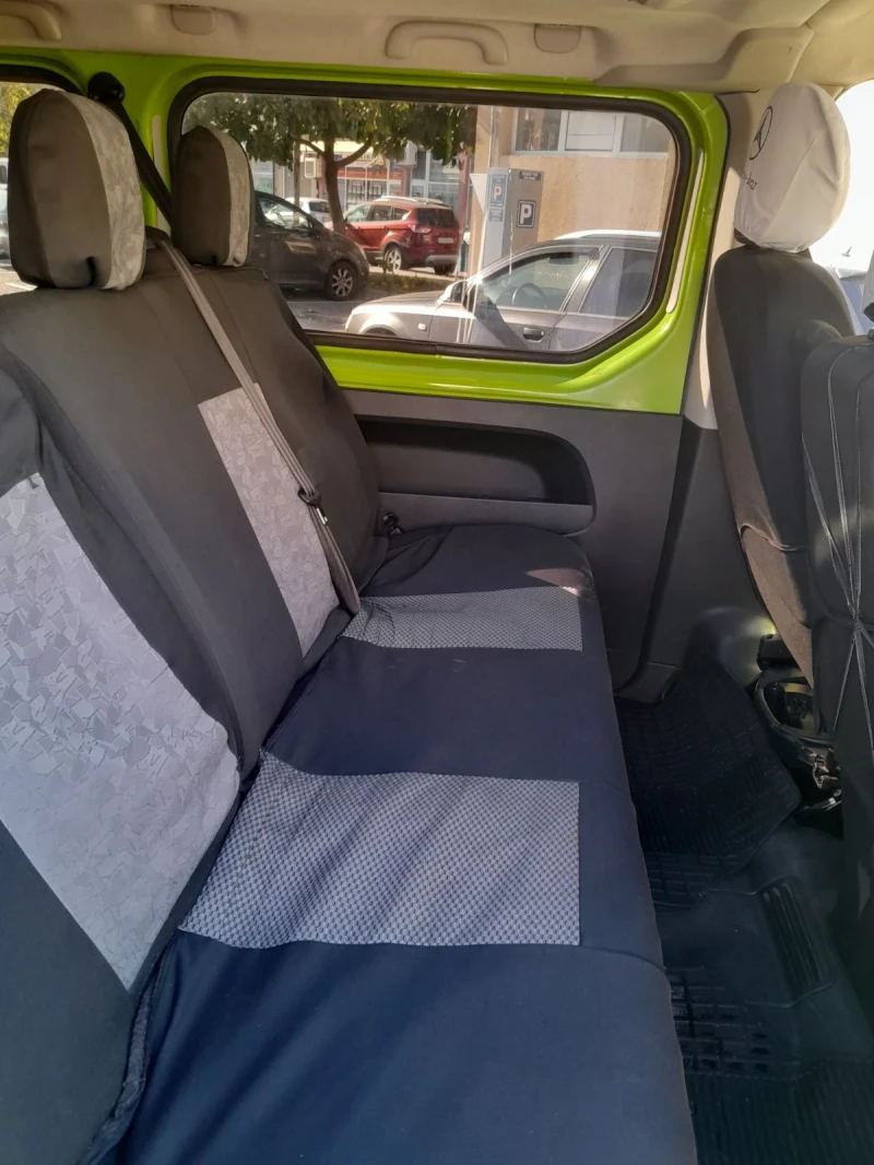 Renault Trafic, снимка 10 - Бусове и автобуси - 47372802