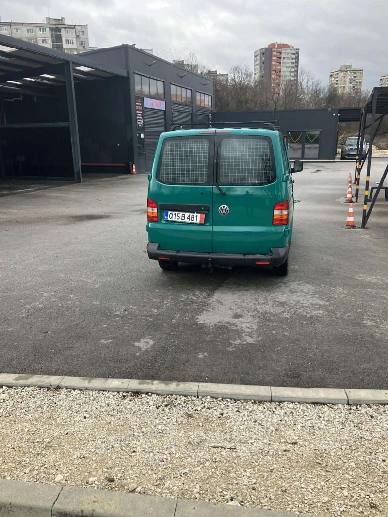 VW T5, снимка 4 - Бусове и автобуси - 48334790