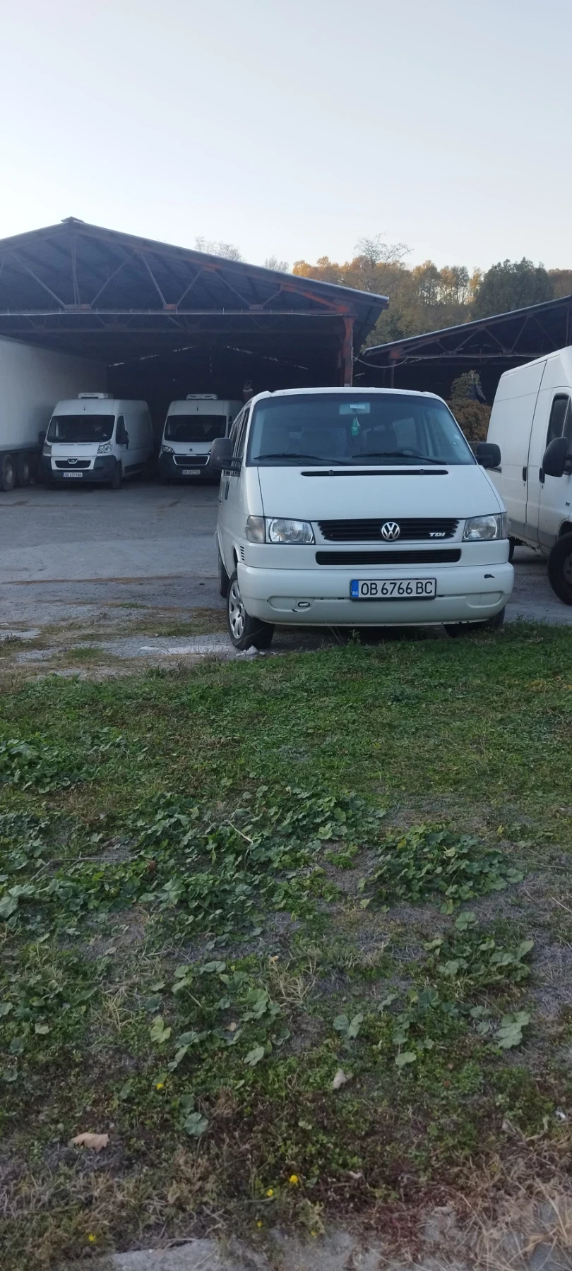 VW Caravelle Пътнически  - изображение 2