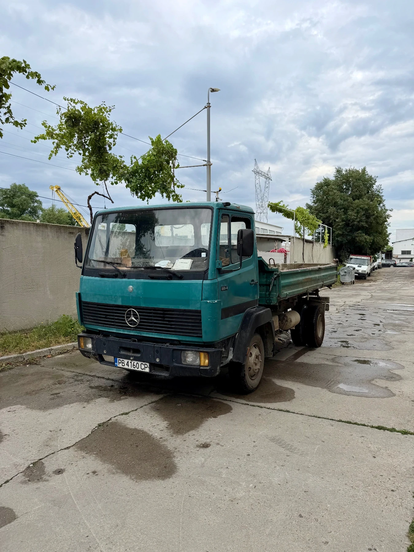 Mercedes-Benz 814 Самосвал