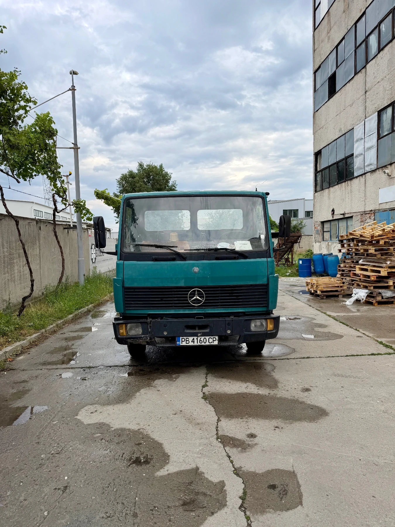 Mercedes-Benz 814 Самосвал, снимка 2 - Камиони - 55219255
