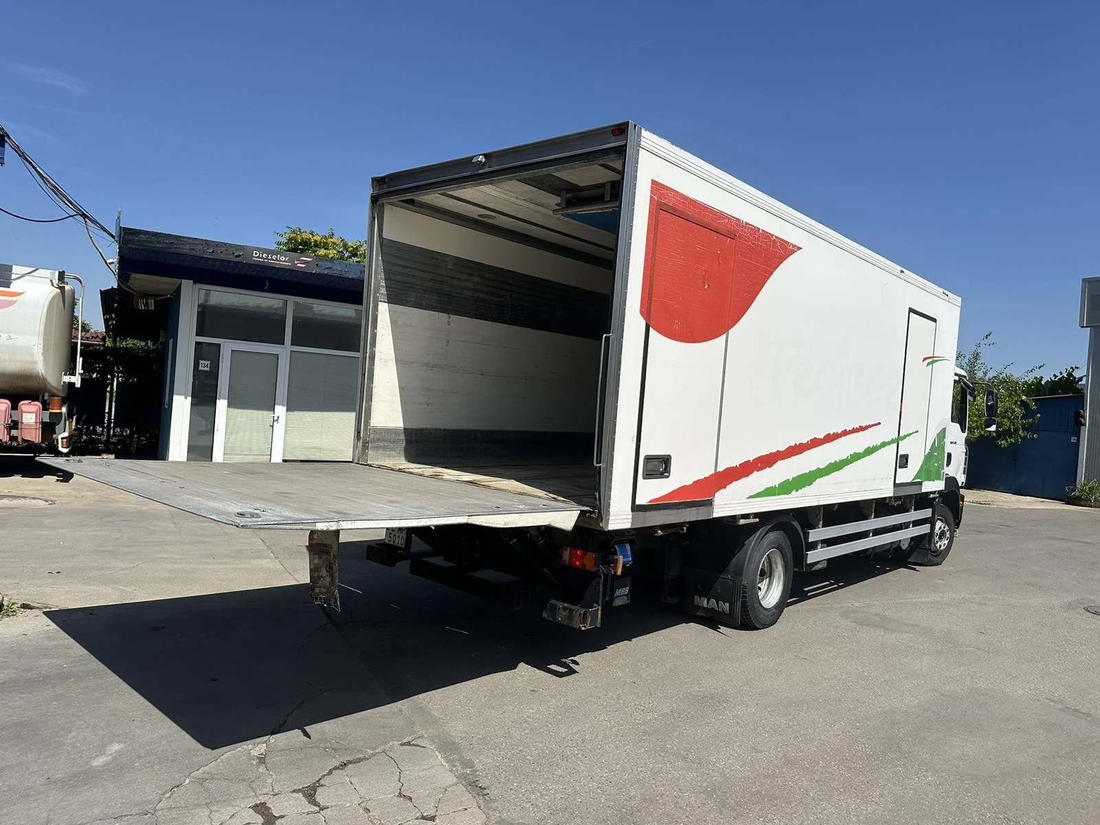 Man 15240 Мan 15-280 4х 2БЛ, снимка 2 - Камиони - 55470932