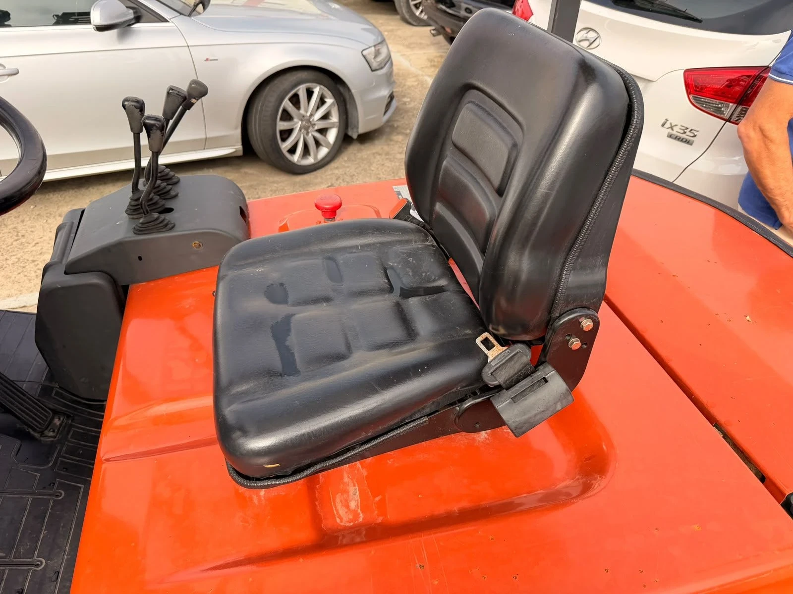 Електрокар Nissan, снимка 9 - Индустриална техника - 56685867