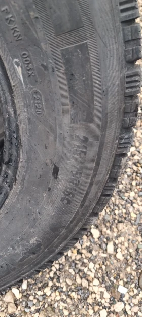 Гуми Зимни 215/75R16, снимка 3
