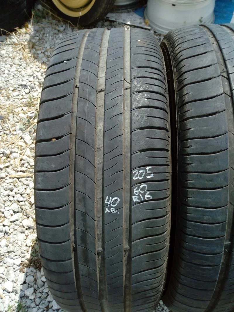 Гуми Летни 205/60R16, снимка 5 - Гуми и джанти - 28177644