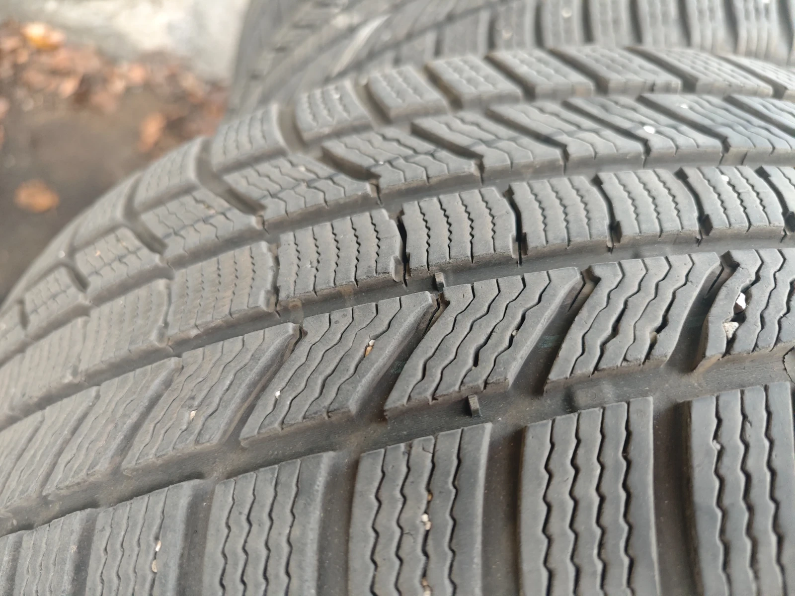 ���� 235/55R18 | Mobile.bg � ����������� 3