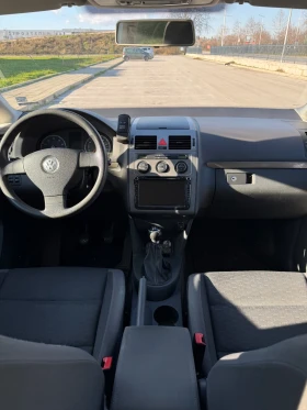 VW Touran 2.0 Ecofuel , снимка 10