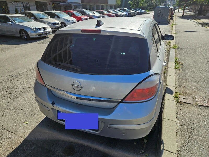 Opel Astra, снимка 12 - Автомобили и джипове - 47363882