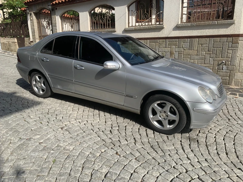 Mercedes-Benz C 220 CDI, снимка 3 - Автомобили и джипове - 47423475