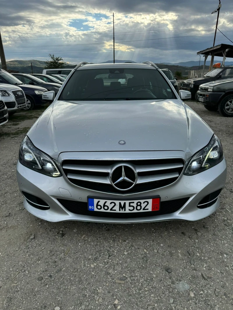 Mercedes-Benz E 200, снимка 1 - Автомобили и джипове - 47456174