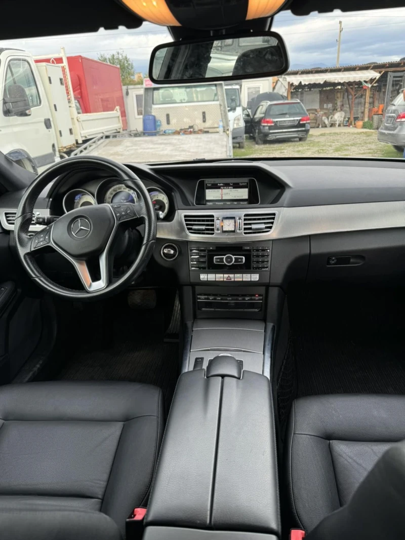 Mercedes-Benz E 200, снимка 14 - Автомобили и джипове - 47456174