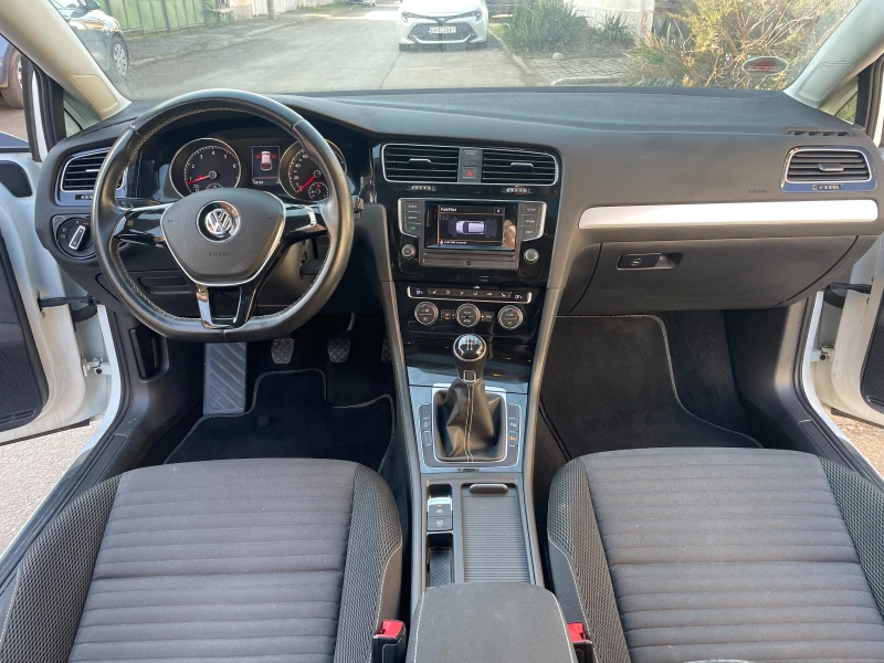 VW Golf 1.2 TSI, снимка 9 - Автомобили и джипове - 48923856