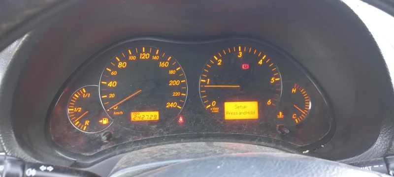 Toyota Avensis, снимка 5 - Автомобили и джипове - 49008246