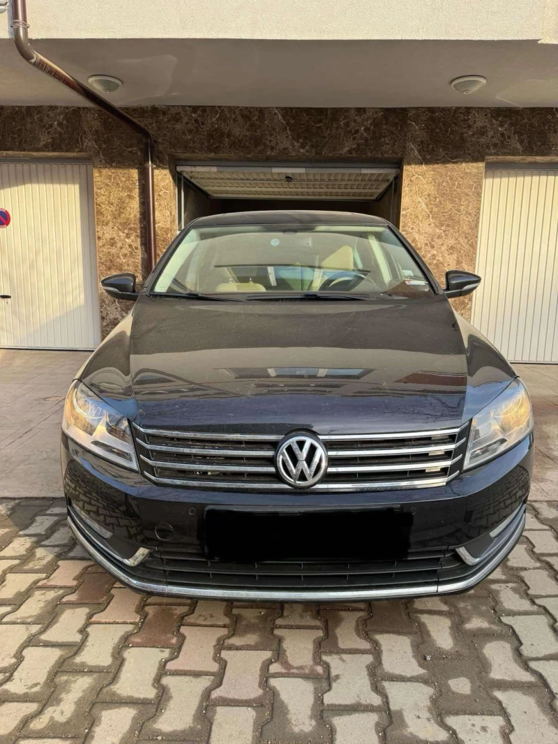 VW Passat, снимка 1 - Автомобили и джипове - 49304297