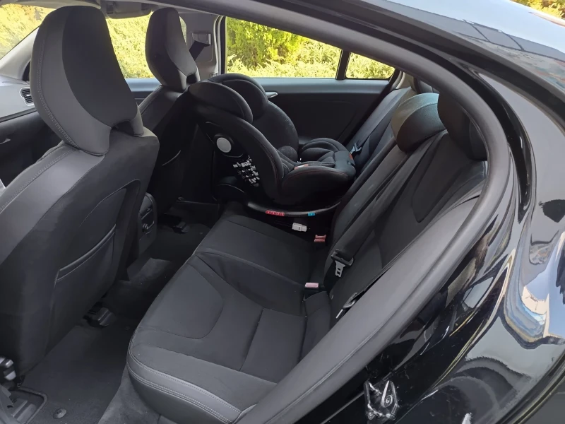 Volvo S60  NAVI/Парктроник/Автомат, снимка 13 - Автомобили и джипове - 52498475