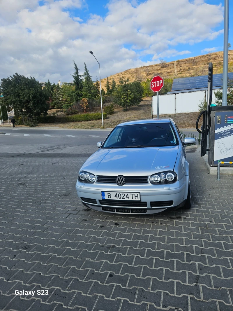 VW Golf 1.9 TDI, снимка 2 - Автомобили и джипове - 52473323