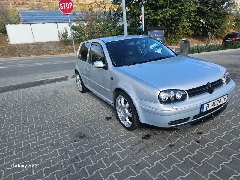 VW Golf 1.9 TDI, снимка 3 - Автомобили и джипове - 52473323