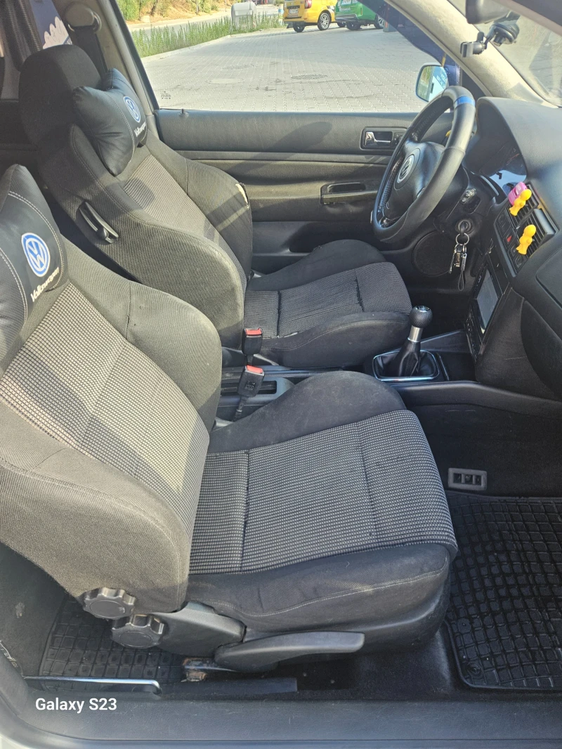 VW Golf 1.9 TDI, снимка 8 - Автомобили и джипове - 52473323