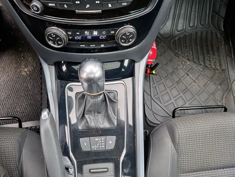 Peugeot 508 1.6 Blue HDI, снимка 13 - Автомобили и джипове - 52582086