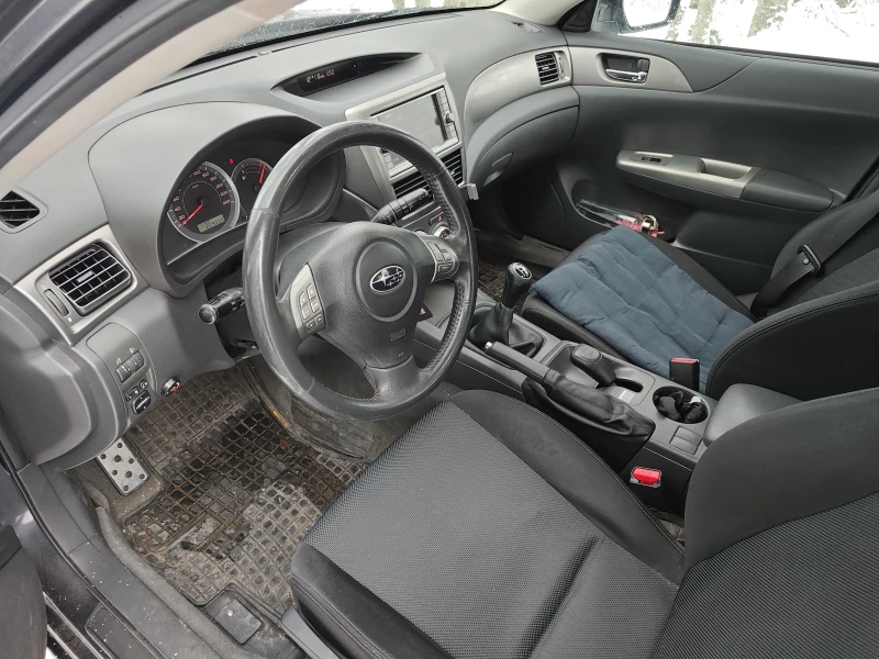 Subaru Impreza 1.5 AWD Газ, снимка 7 - Автомобили и джипове - 52665955