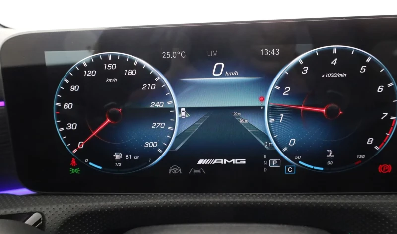 Mercedes-Benz A45 AMG 4MATIC/387HP/NIGHT/BURM/360/HUD/NAVI/LED/672g, снимка 11 - Автомобили и джипове - 52801186
