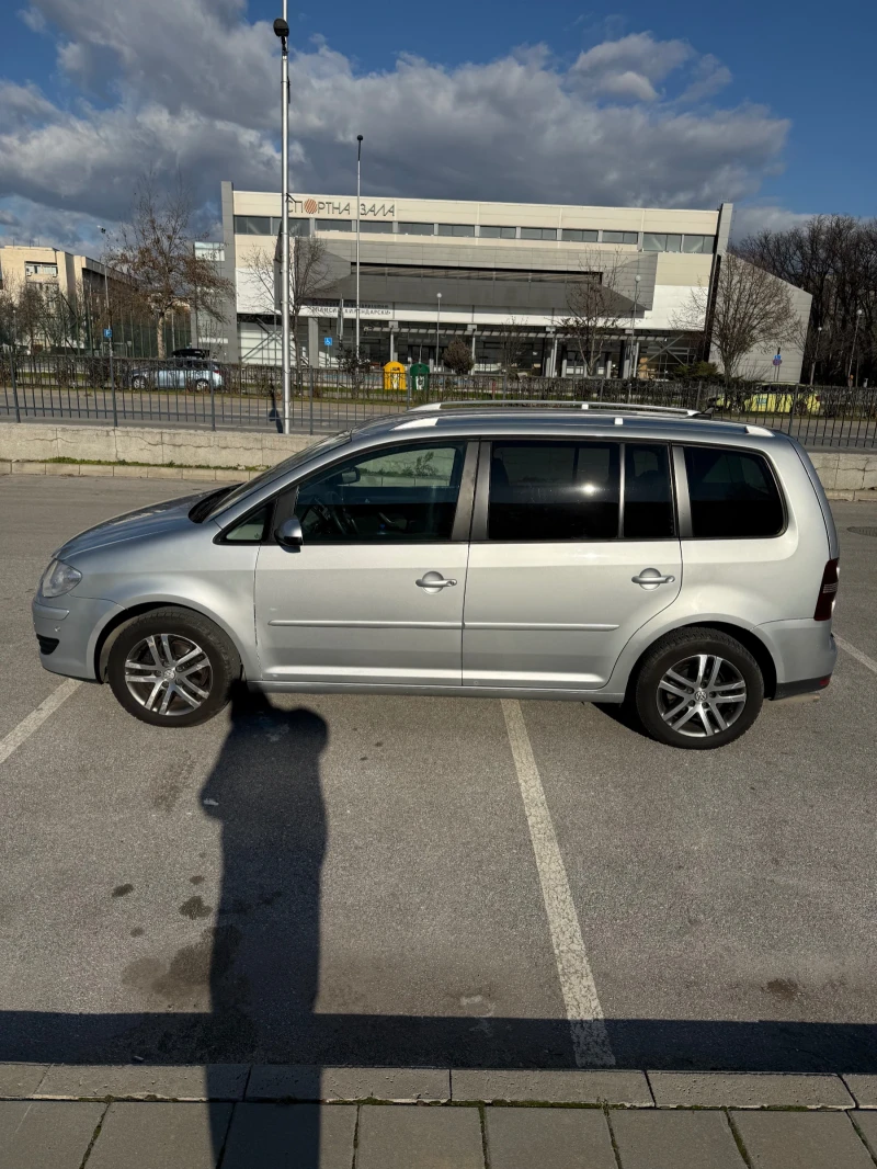 VW Touran 2.0 Ecofuel , снимка 8 - Автомобили и джипове - 52918320