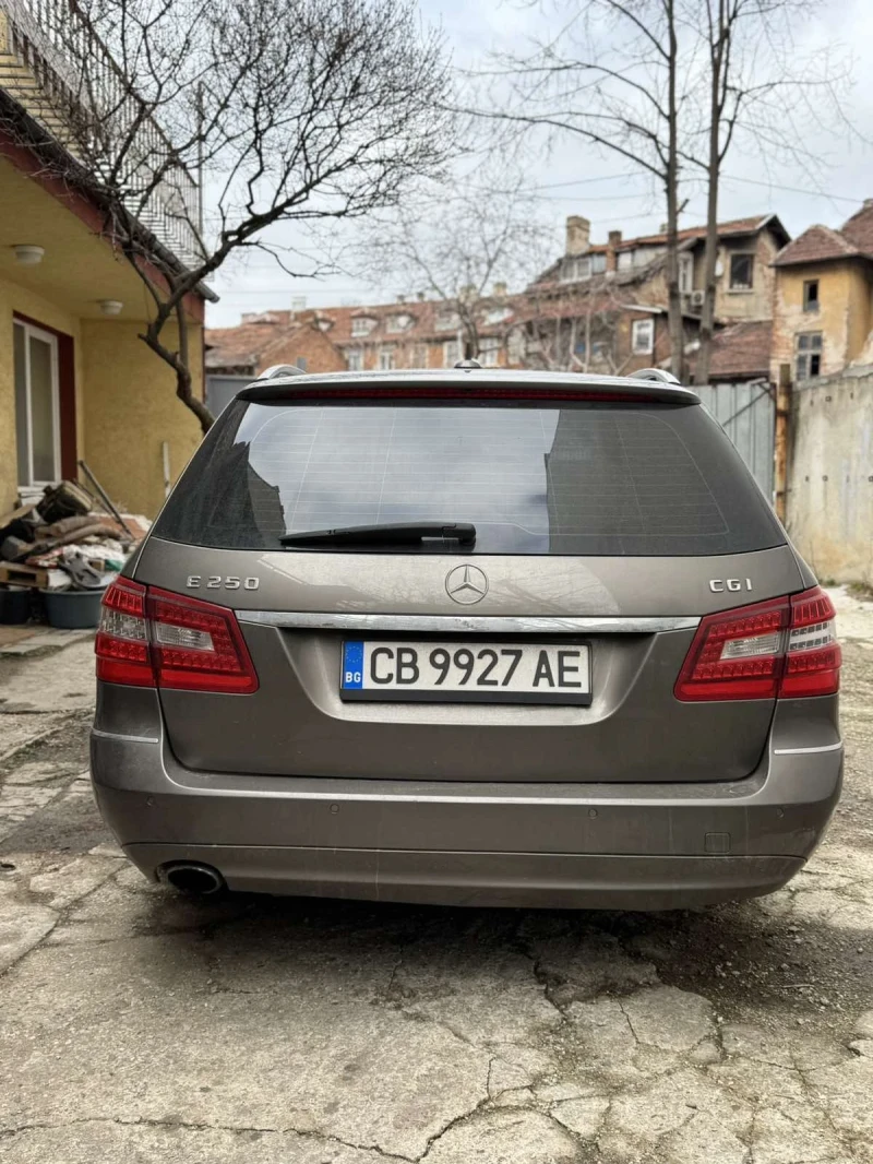 Mercedes-Benz E 250 CGI Blue Efficiency, снимка 6 - Автомобили и джипове - 53110768