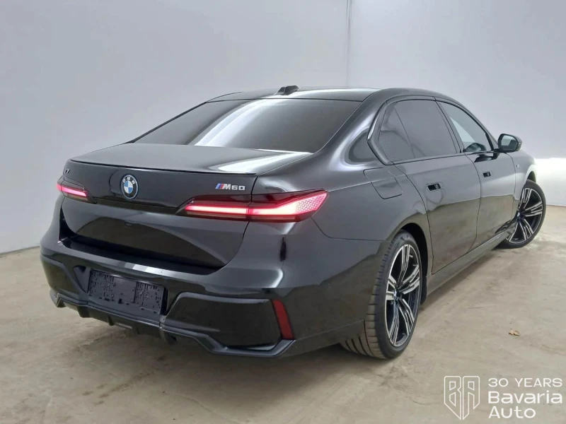 BMW i7 60 xDrive M Sport Paket, снимка 3 - Автомобили и джипове - 53568433