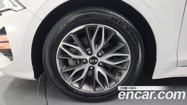 Kia K5, снимка 15 - Автомобили и джипове - 54098391