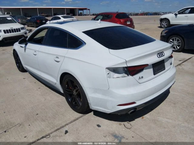 Audi A5 2.0T Premium, снимка 3 - Автомобили и джипове - 54386061