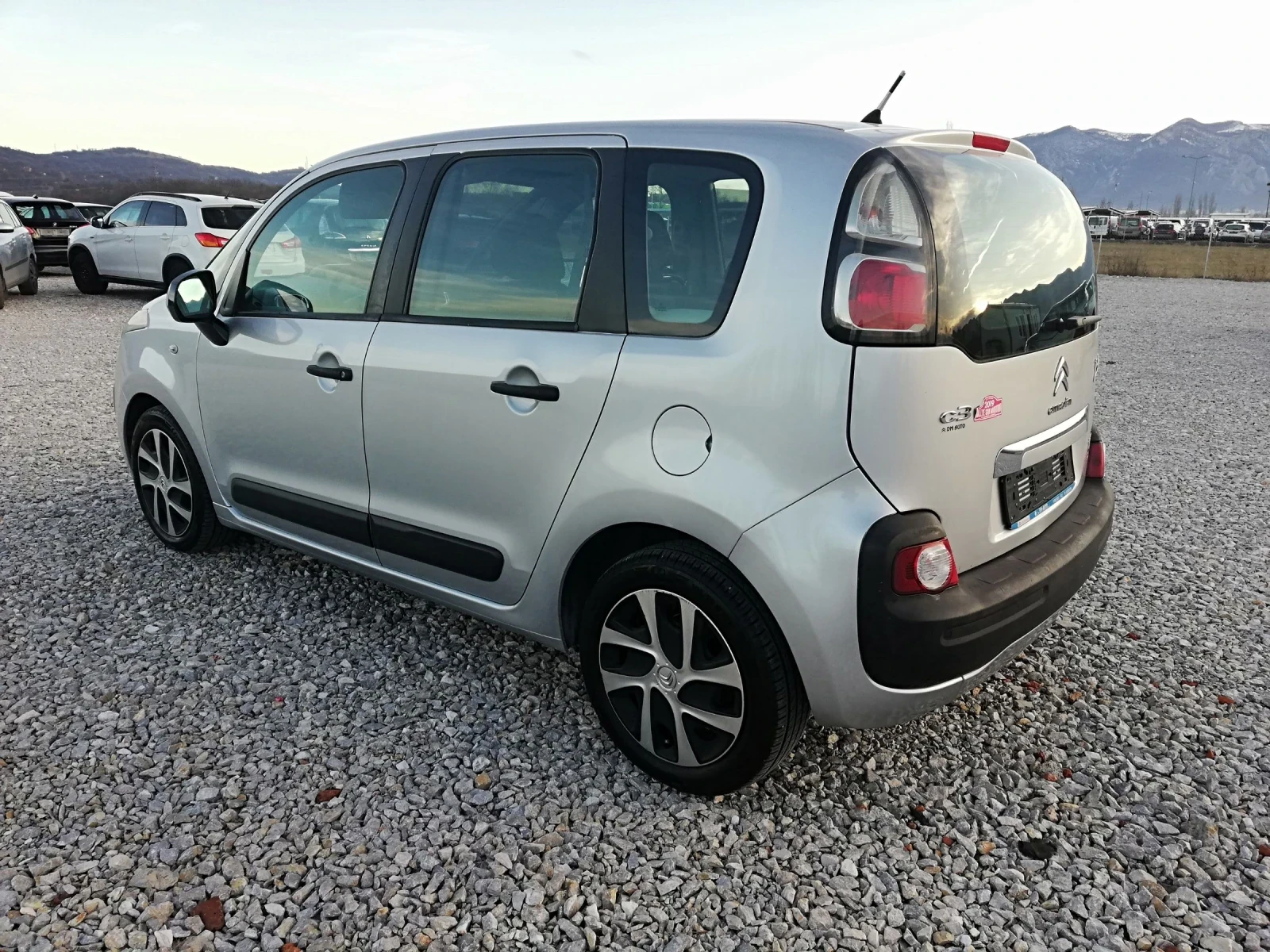 Citroen C3 Picasso 1.6hdi kli italia - изображение 4