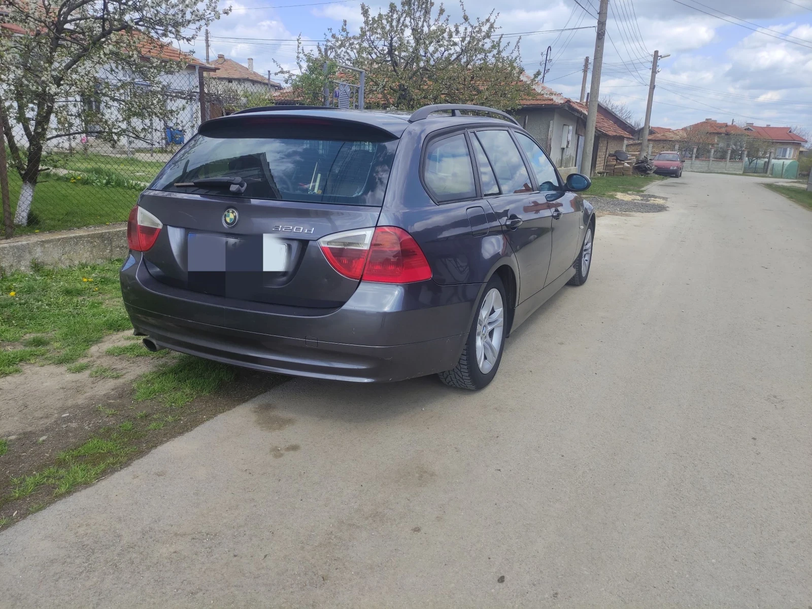 BMW 320  - изображение 4