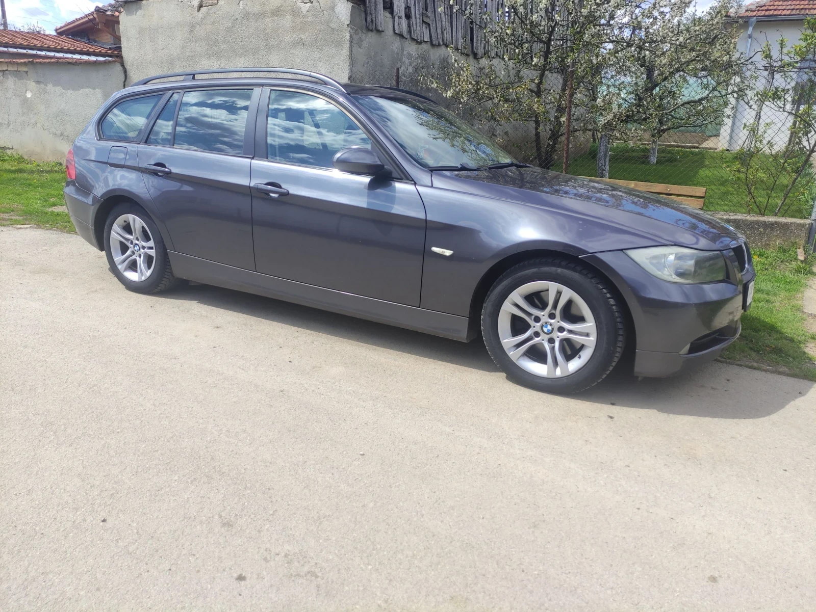 BMW 320  - изображение 3