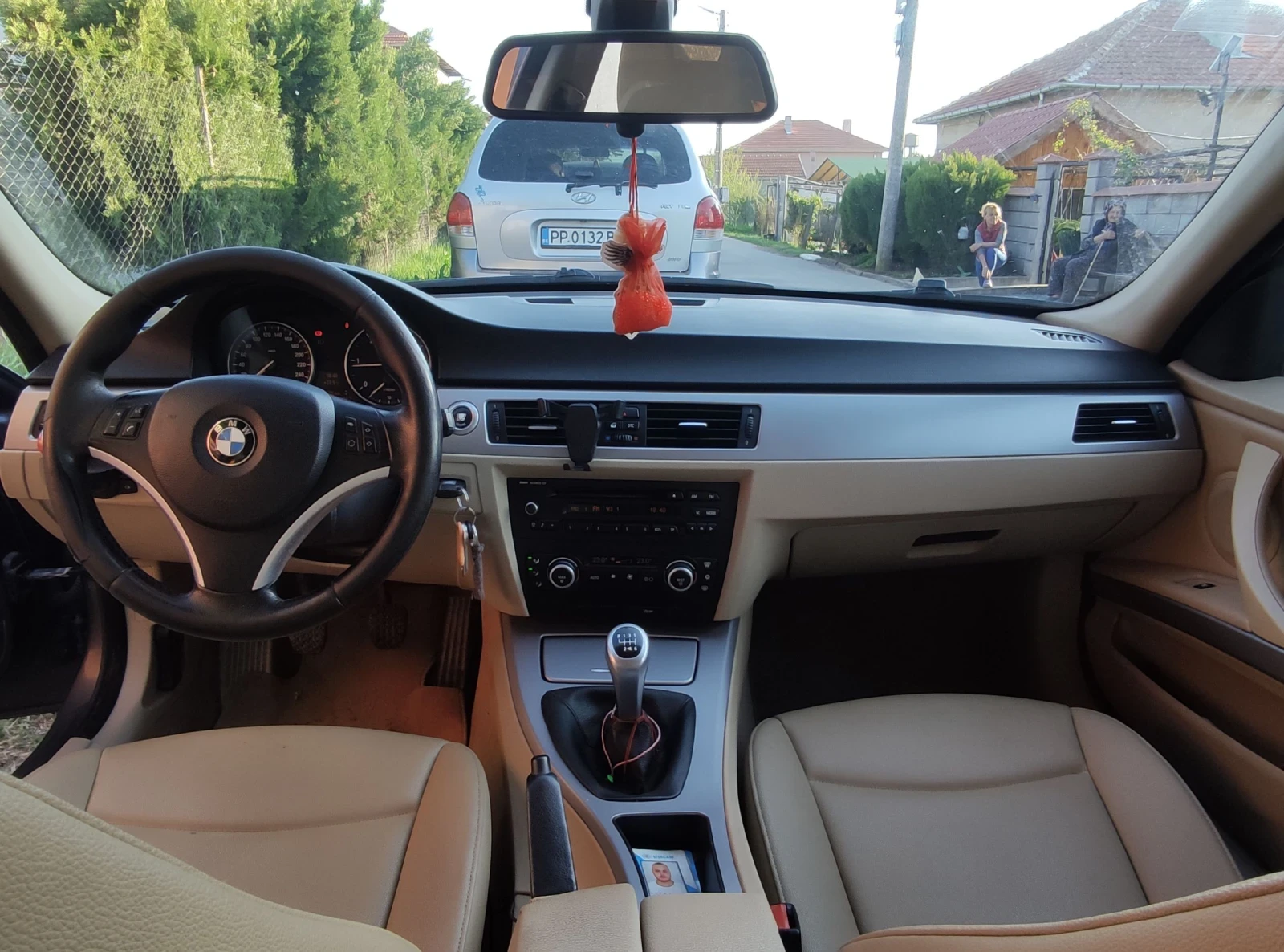 BMW 320  - изображение 6