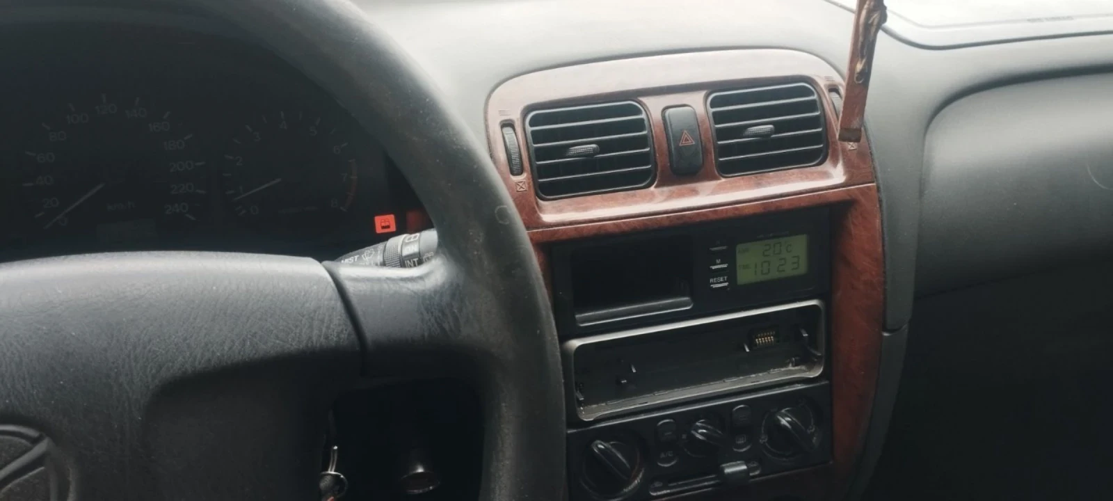 Mazda 626 1, 8 - изображение 8