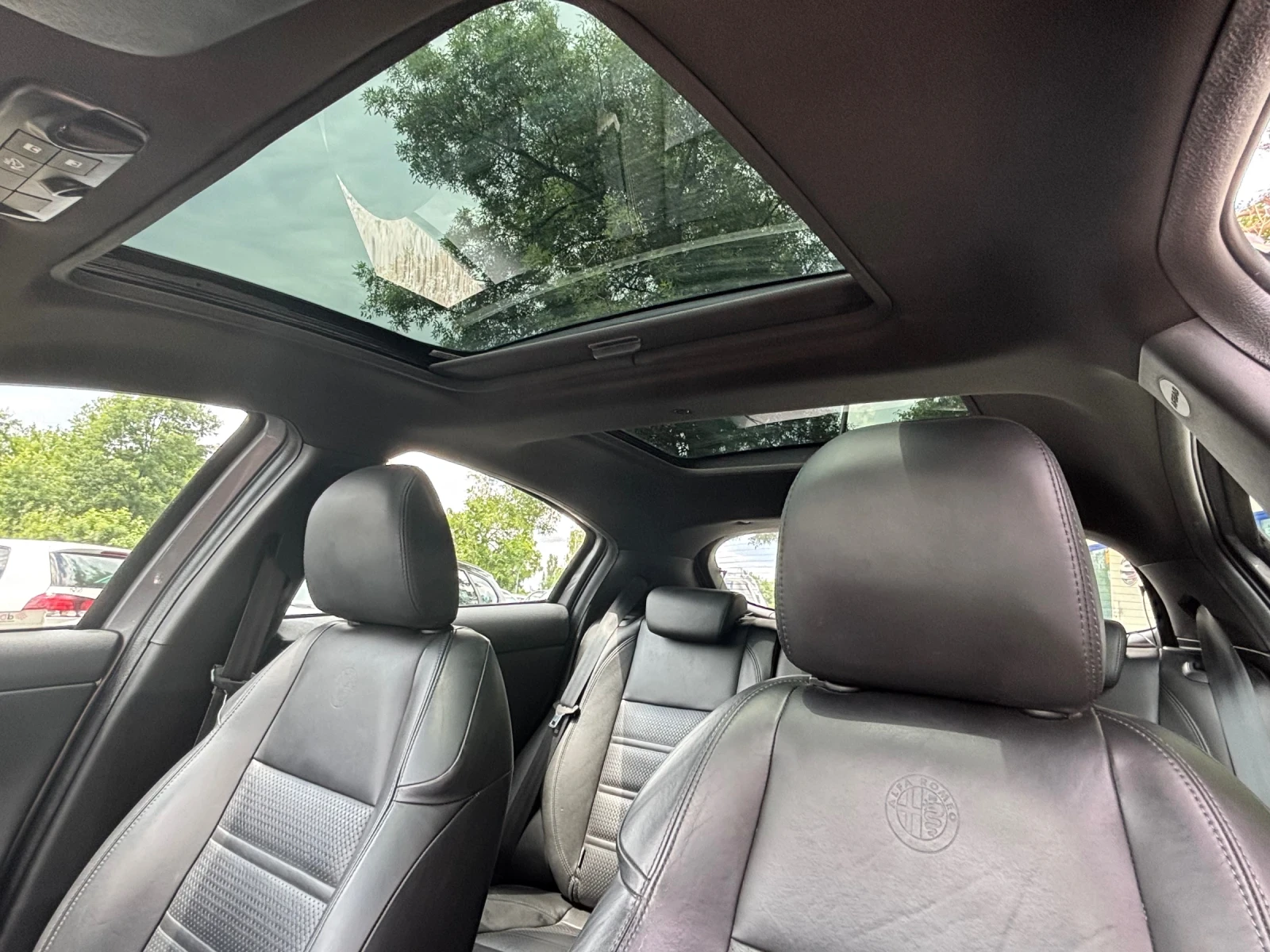 Alfa Romeo Giulietta 2.0 JTD M2 | Mobile.bg   12