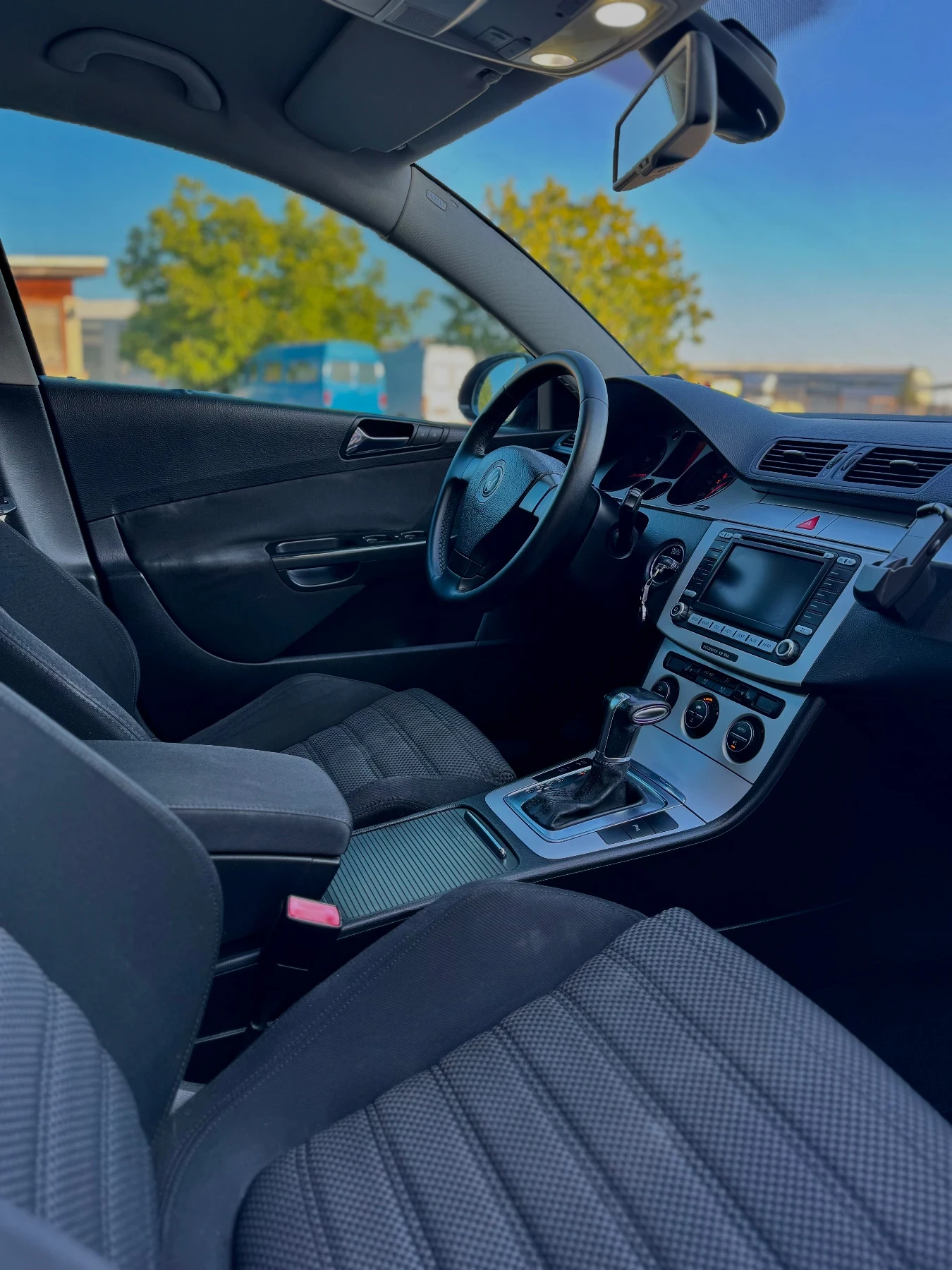VW Passat 2.0 TDI - изображение 8