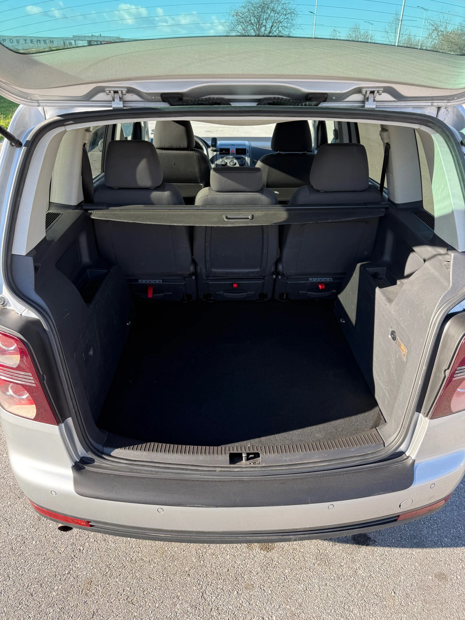 VW Touran 2.0 Ecofuel , снимка 12 - Автомобили и джипове - 52918320