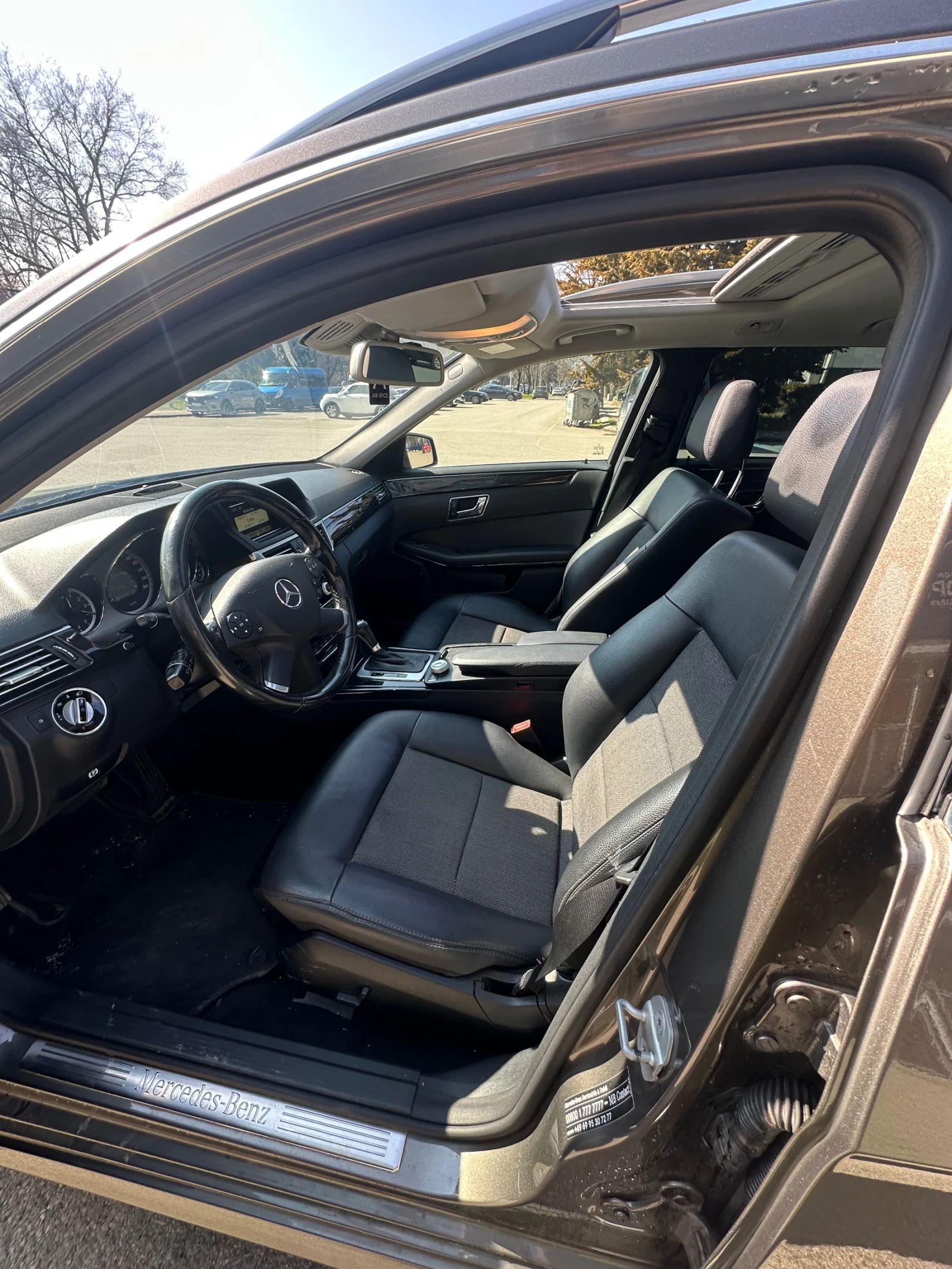 Mercedes-Benz E 250 CGI Blue Efficiency, снимка 15 - Автомобили и джипове - 53651818