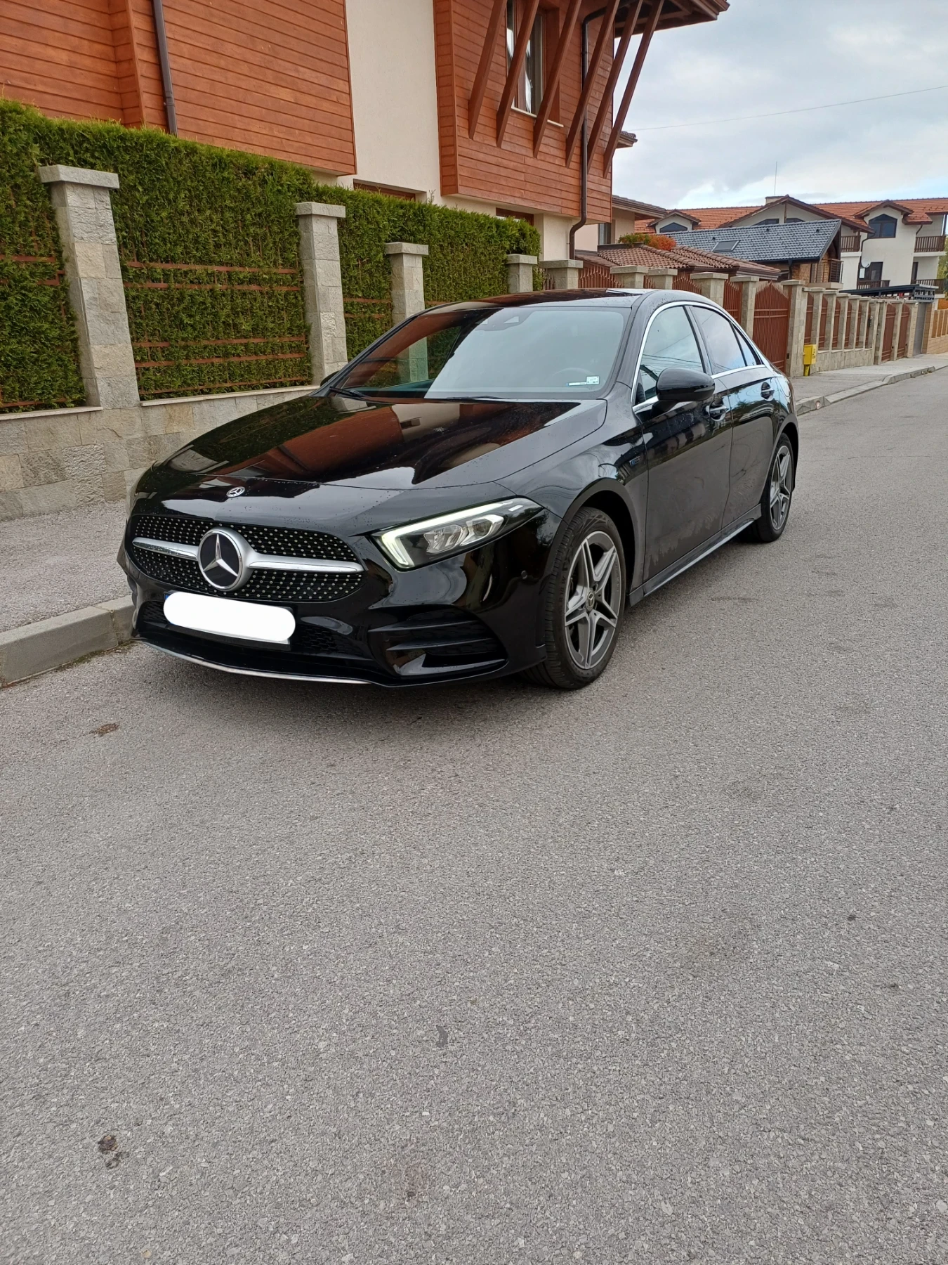 Mercedes-Benz CLA Хибрид. Всичко платено. КАСКО - изображение 2