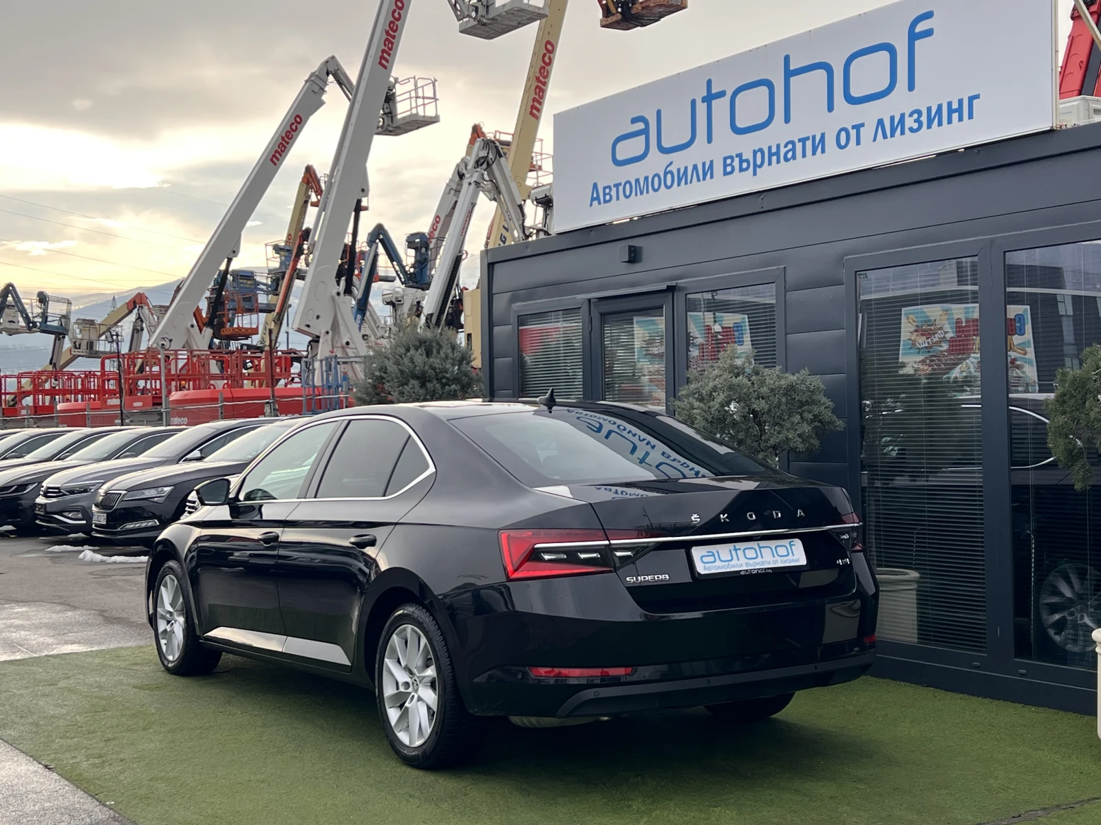 Skoda Superb STYLE/2.0TDI/200К.С./7АТ/4Х4 - изображение 3