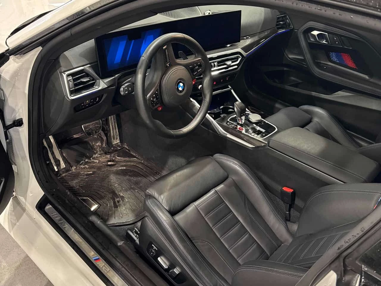 BMW M2 | CARBON| H/K| ПОДГРЕВИ| ОБДУХВАНЕ| 2 КЛЮЧА, снимка 7 - Автомобили и джипове - 53880613