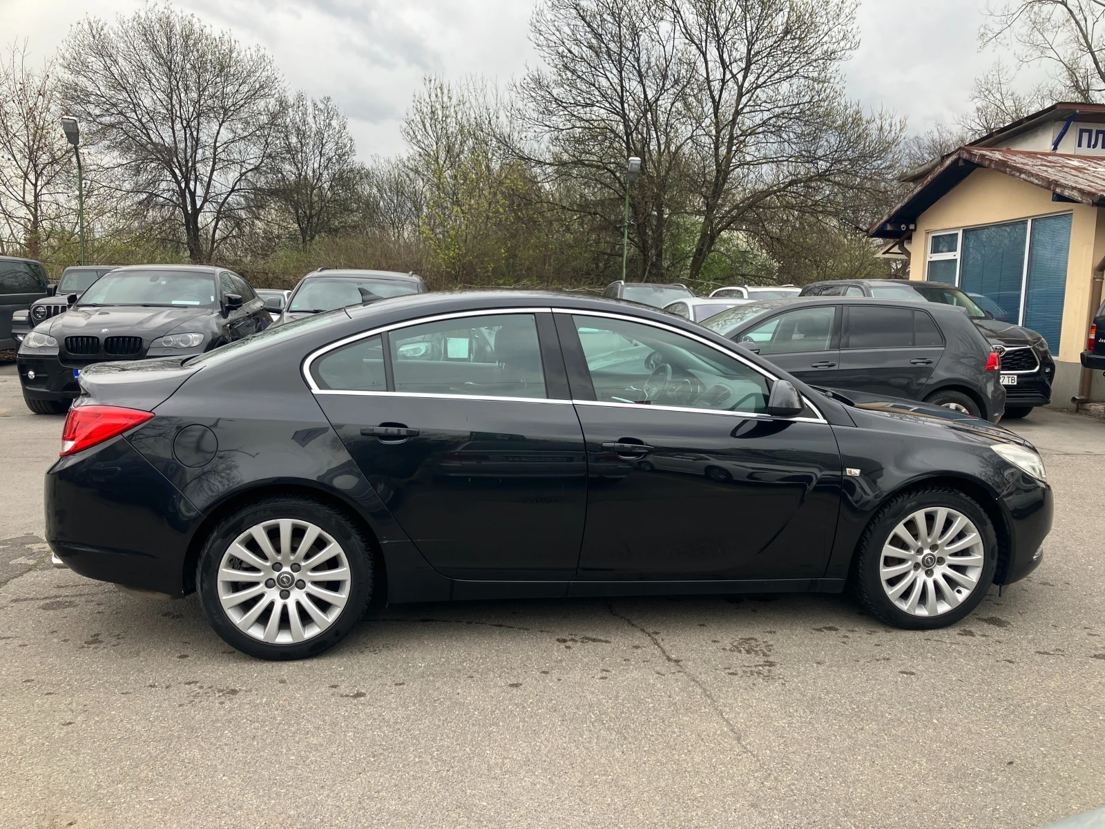 Opel Insignia, снимка 8 - Автомобили и джипове - 53882813