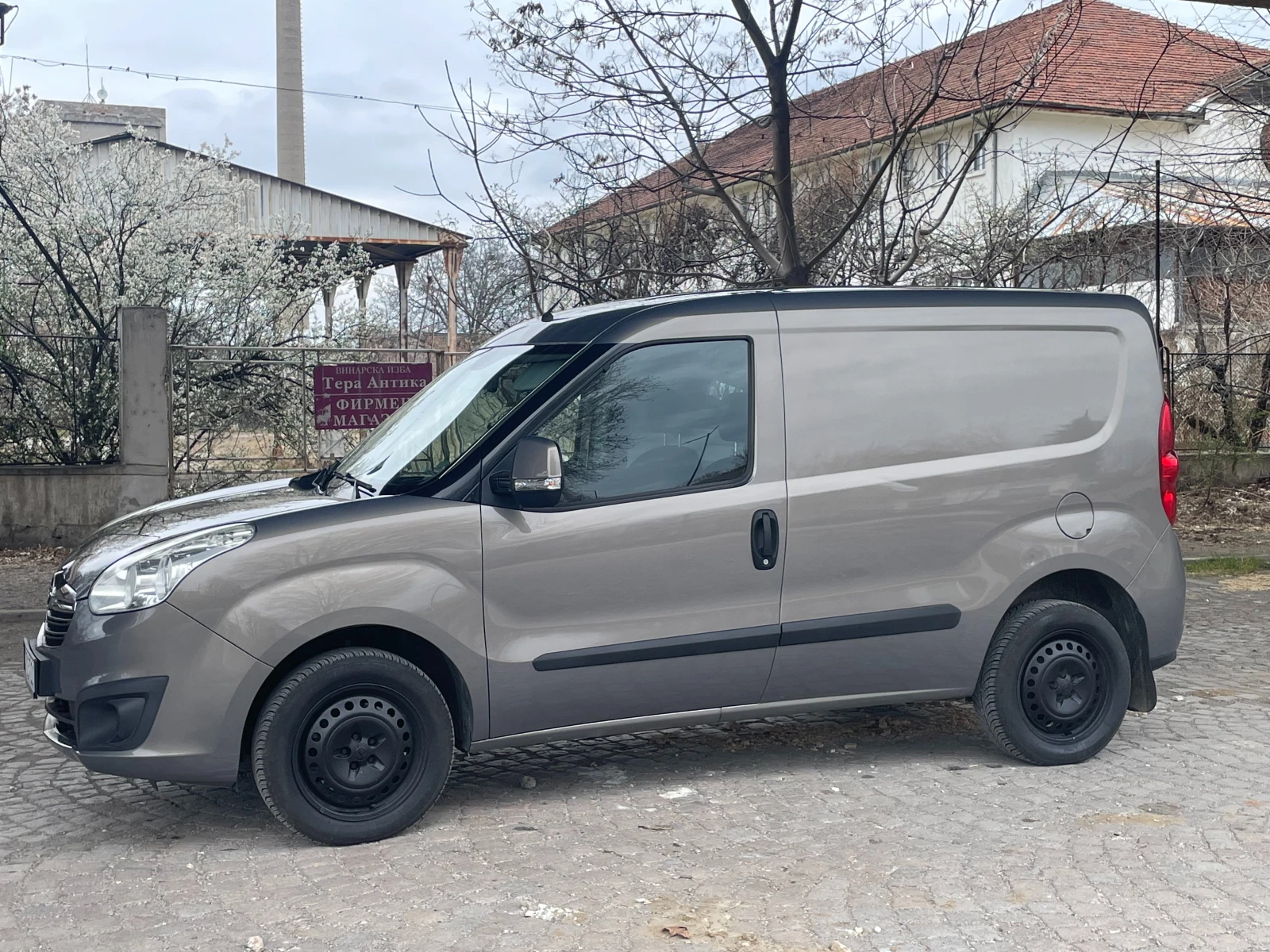 Opel Combo 1.6 ECO FLEX, снимка 4 - Автомобили и джипове - 53934894
