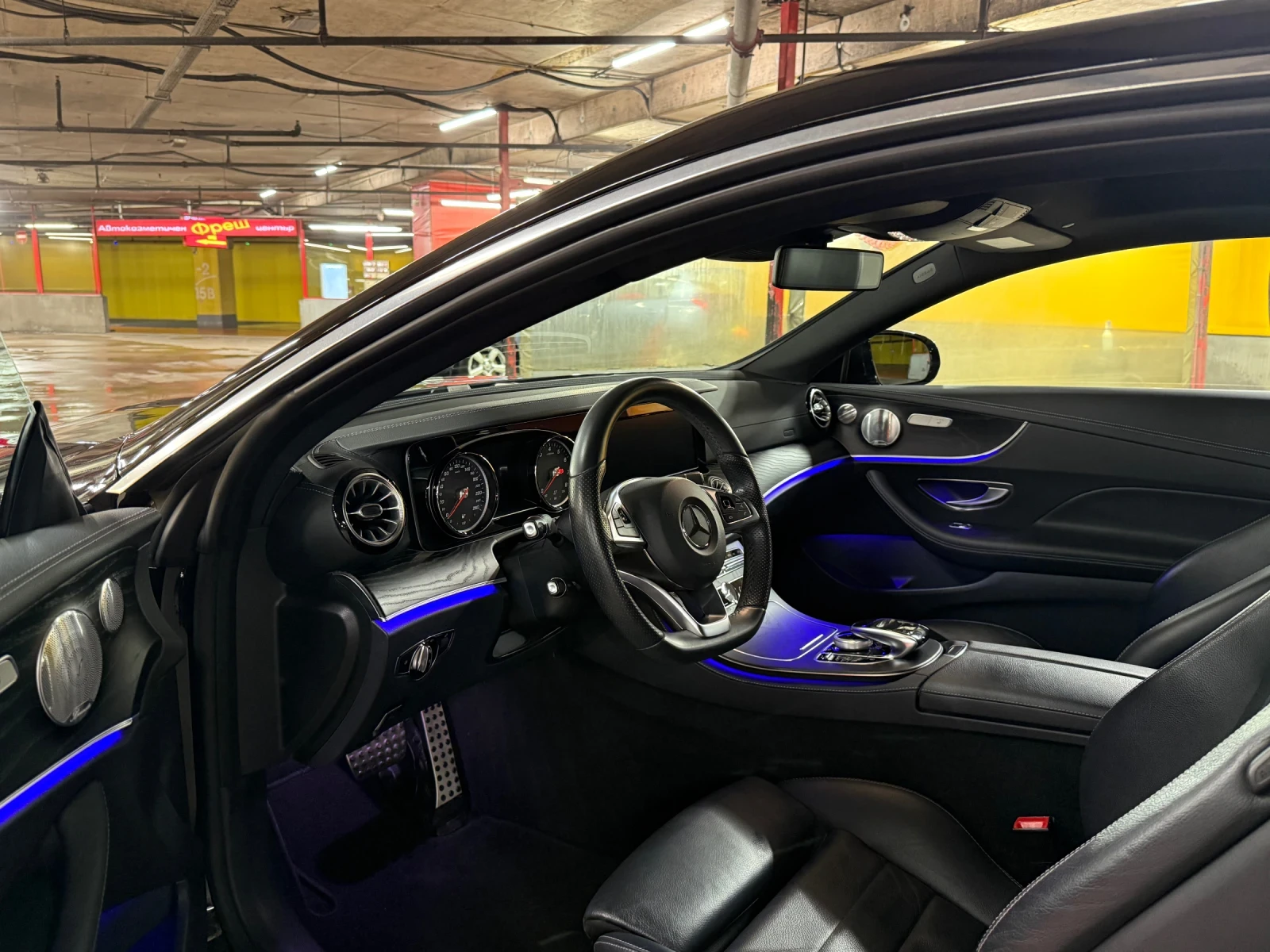 Mercedes-Benz E 400  4 MATIC, снимка 5 - Автомобили и джипове - 53953615